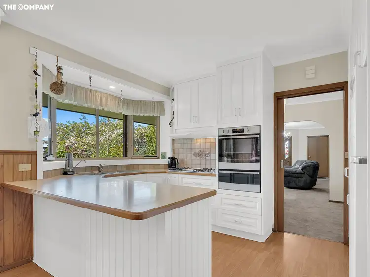 Second view of Homely house listing, 5 Hakea Court, Drouin VIC 3818