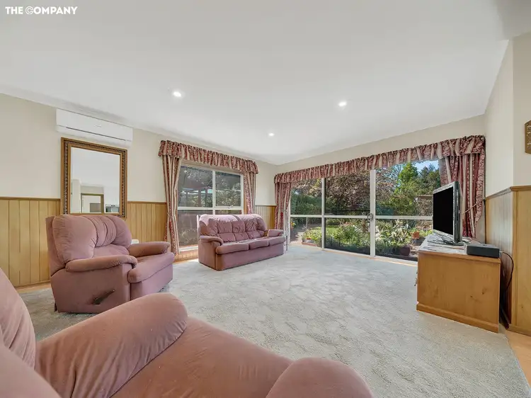 Fourth view of Homely house listing, 5 Hakea Court, Drouin VIC 3818