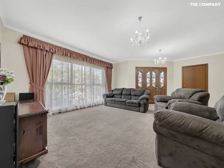 Fifth view of Homely house listing, 5 Hakea Court, Drouin VIC 3818