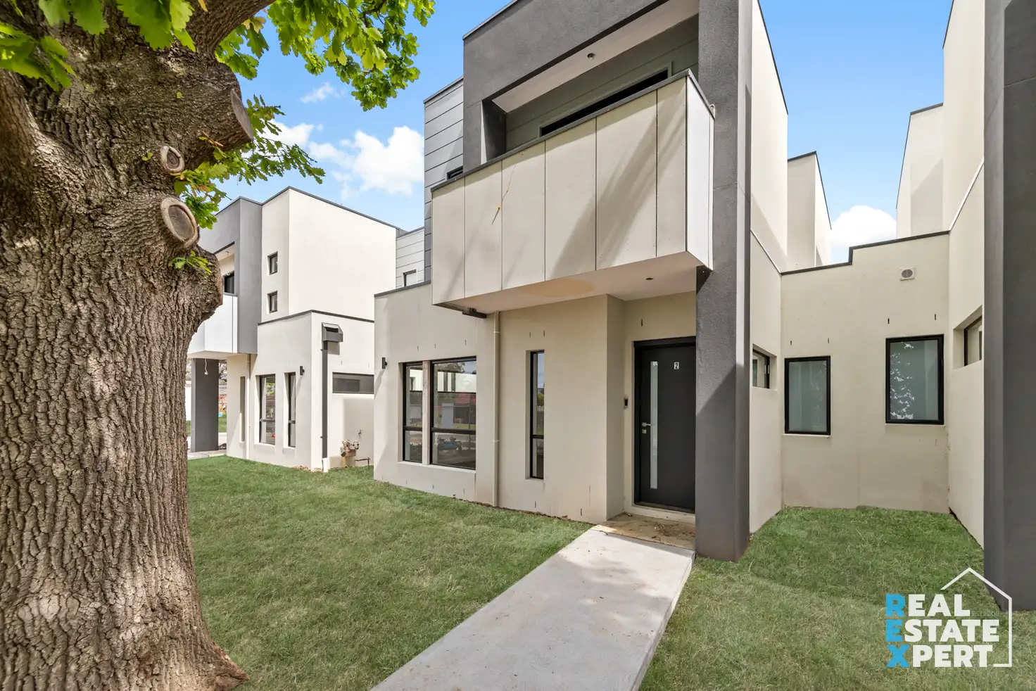 Main view of Homely townhouse listing, 2/7 Young Road, Hallam VIC 3803