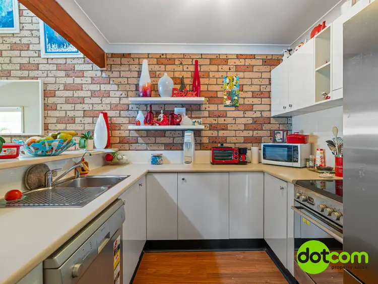 Second view of Homely semi-detached listing, unit 2/2 Cornwall Avenue, Gorokan NSW 2263