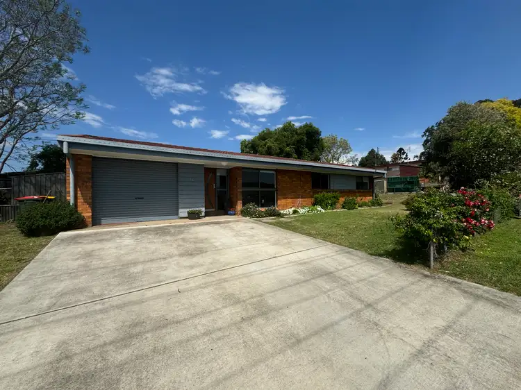 76 Cairns Street, Nanango QLD 4615
