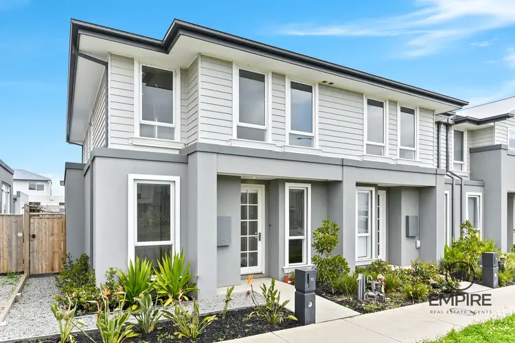 16 Portobello Boulevard, Clyde North VIC 3978