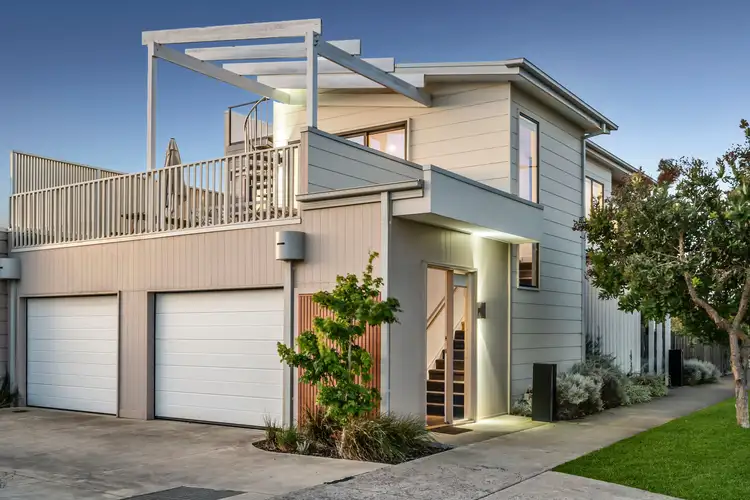 2A Rosser Boulevard, Torquay VIC 3228