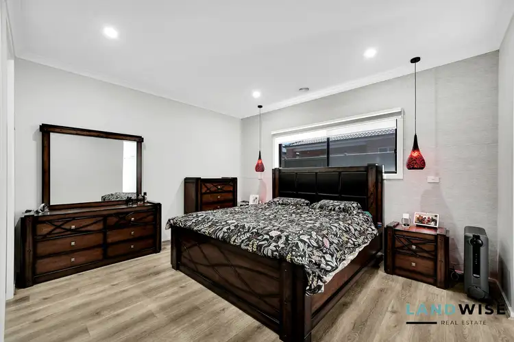 Fifth view of Homely house listing, 64 Taradale Crescent, Fraser Rise VIC 3336