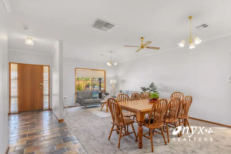 Fifth view of Homely house listing, 2 Ashmore Place, Onkaparinga Hills SA 5163