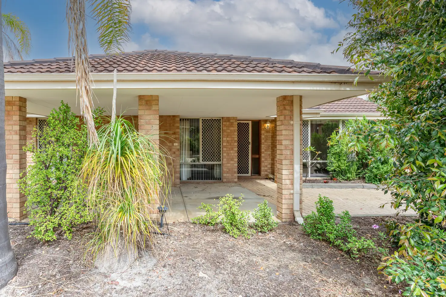Main view of Homely villa listing, 9/190-192 Cammillo Road, Kelmscott WA 6111