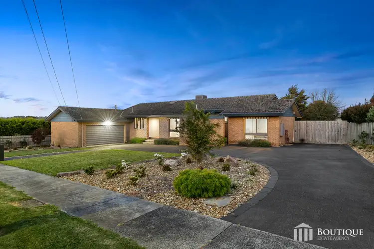 18 Somerset Drive, Dandenong North VIC 3175