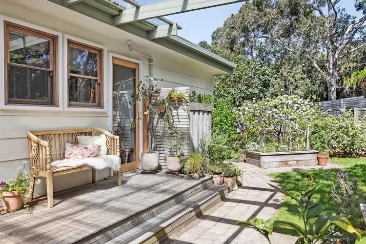 15 Meaby Street, Jan Juc VIC 3228