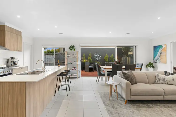 30 Armstrong Boulevard, Mount Duneed VIC 3217