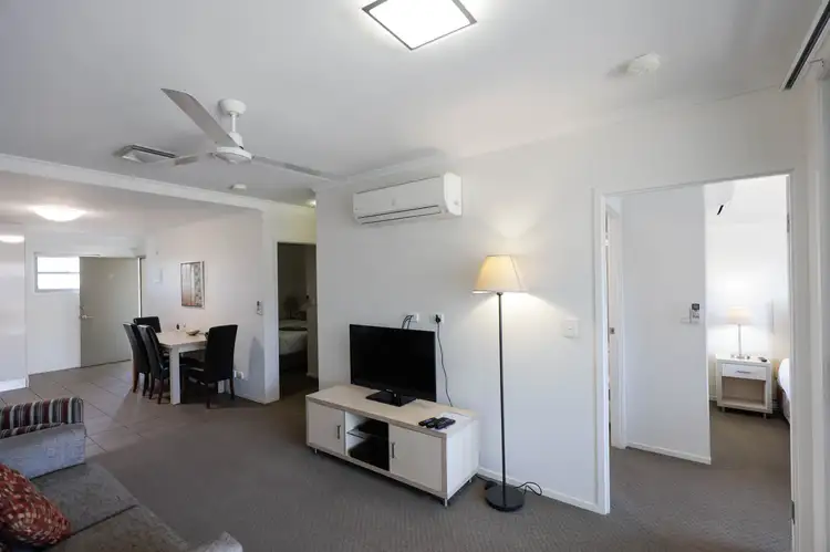 Fifth view of Homely unit listing, 18/11 Bacon Street (Oaks Apartments), Moranbah QLD 4744