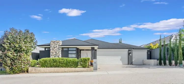 41 SAVERNE WAY, Landsdale WA 6065