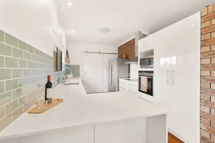 Fifth view of Homely house listing, 2 Veronica Court, Andergrove QLD 4740