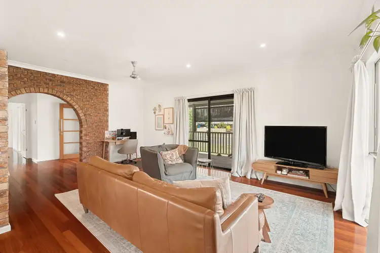 Sixth view of Homely house listing, 2 Veronica Court, Andergrove QLD 4740