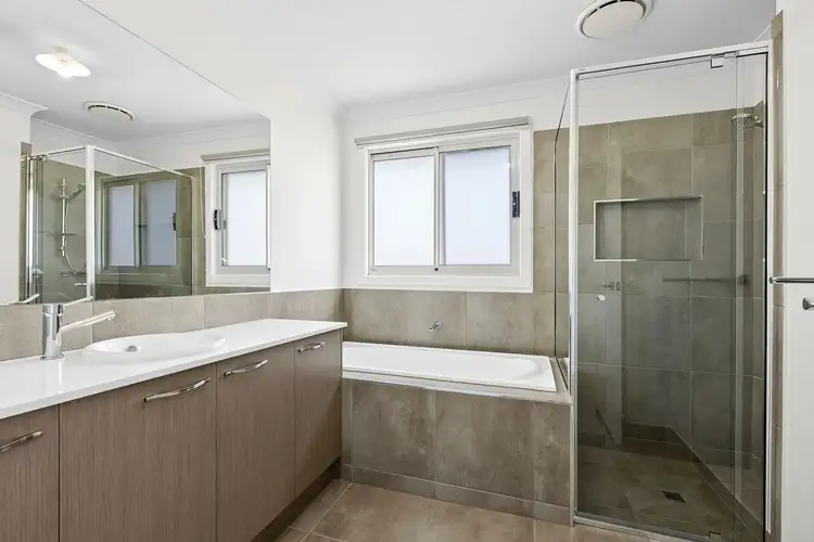 Fifth view of Homely house listing, 7 Neilrex Court, Cranbourne East VIC 3977