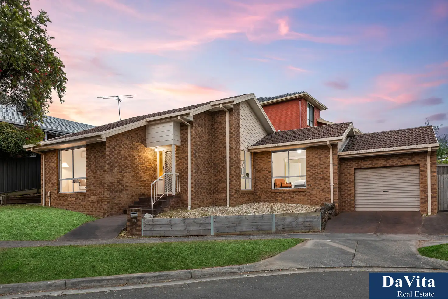 Main view of Homely unit listing, 2/3 Tanya Place, Wheelers Hill VIC 3150