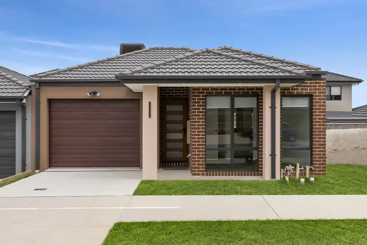 44 Hedgevale Drive, Officer VIC 3809