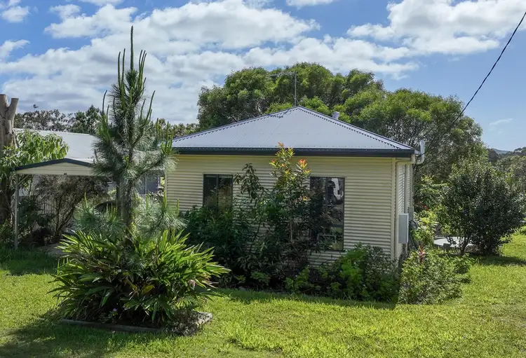 15 Carissa Street, Russell Island QLD 4184