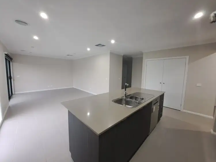 Fifth view of Homely house listing, 12 Springview Drive, Wirlinga NSW 2640