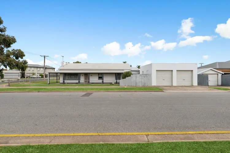 11 Barker Avenue, Findon SA 5023