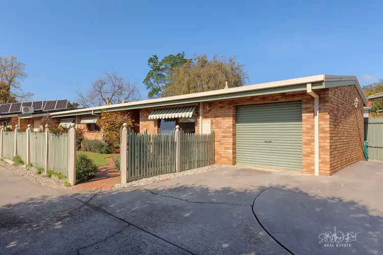 Second view of Homely unit listing, 1/5 HOLT PLACE, Wodonga VIC 3690