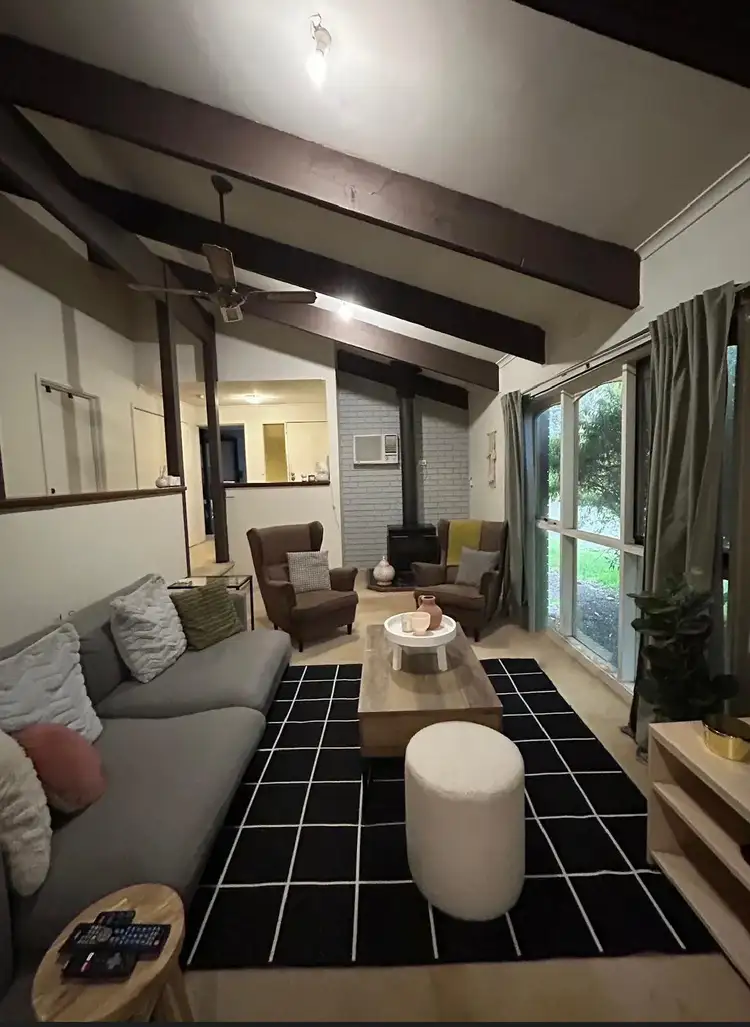 Fifth view of Homely house listing, 2 Garden Street, Cranbourne East VIC 3977