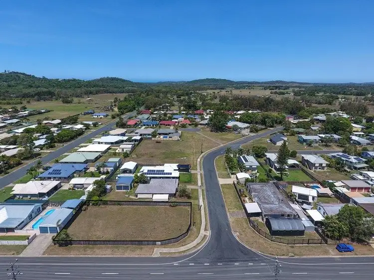 1 Elizabeth Street, Sarina QLD 4737