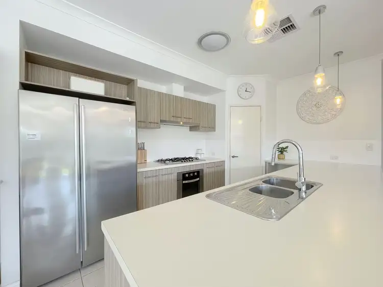 Sixth view of Homely house listing, 4 Essen Link, Piara Waters WA 6112