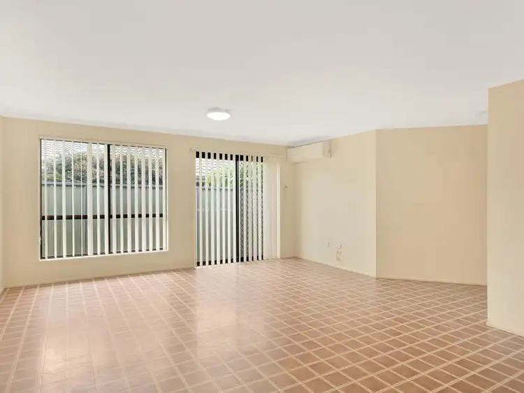 Third view of Homely house listing, 6 Shamrock Court, Middle Ridge QLD 4350