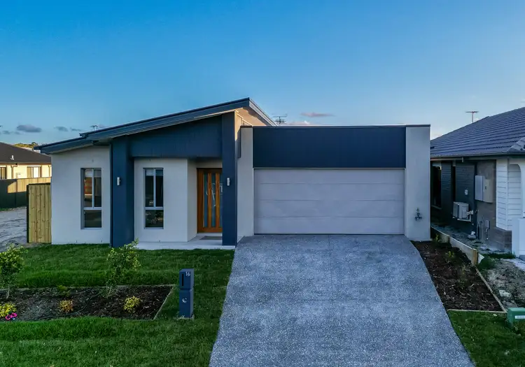 16 Golden Road, Morayfield QLD 4506