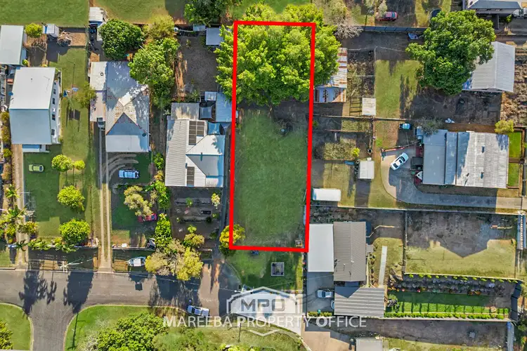 11 Love Street, Mareeba QLD 4880