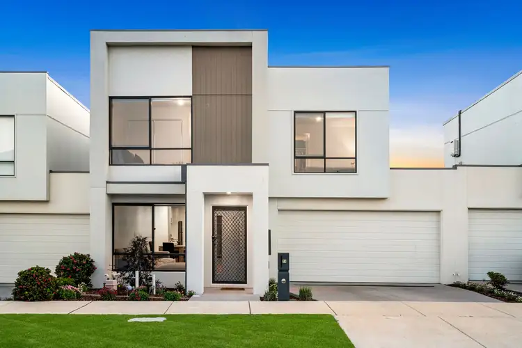 15 Flannery Circuit, Charlemont VIC 3217
