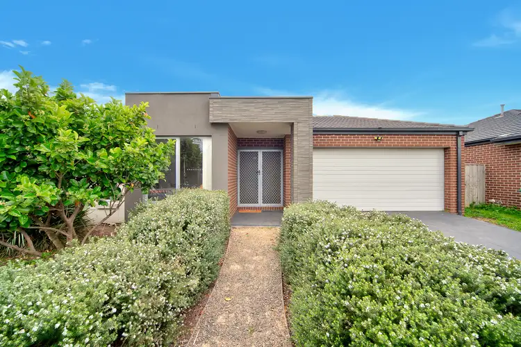 9 Ostend Crescent, Point Cook VIC 3030