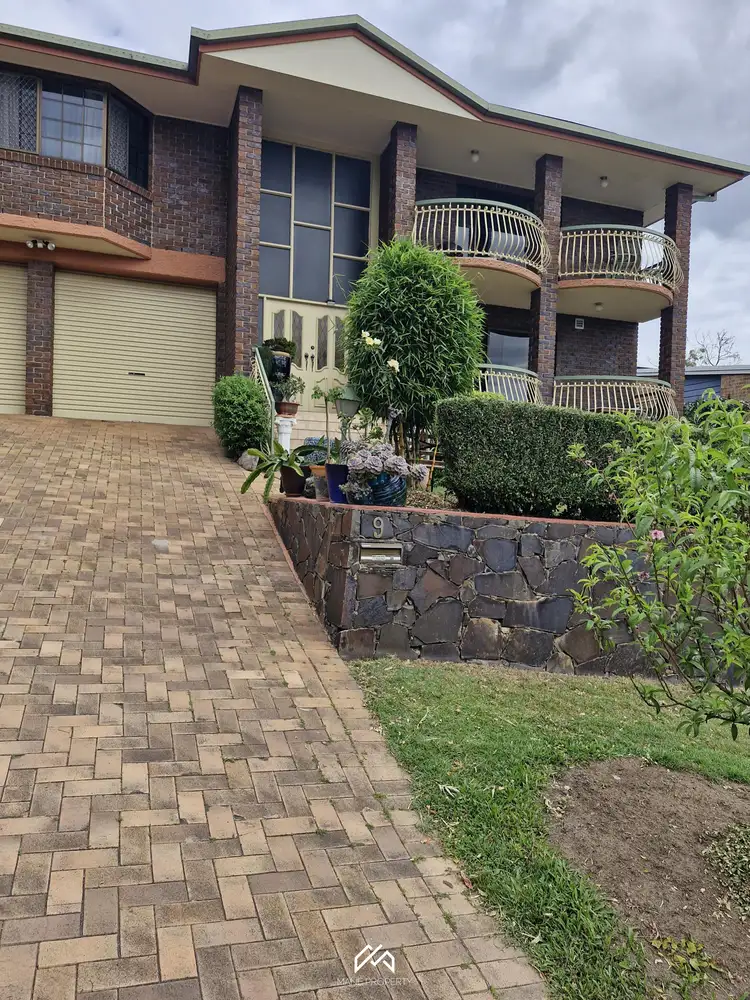 Main view of Homely semi-detached listing, 9 Gon Chee Court, Carindale QLD 4152