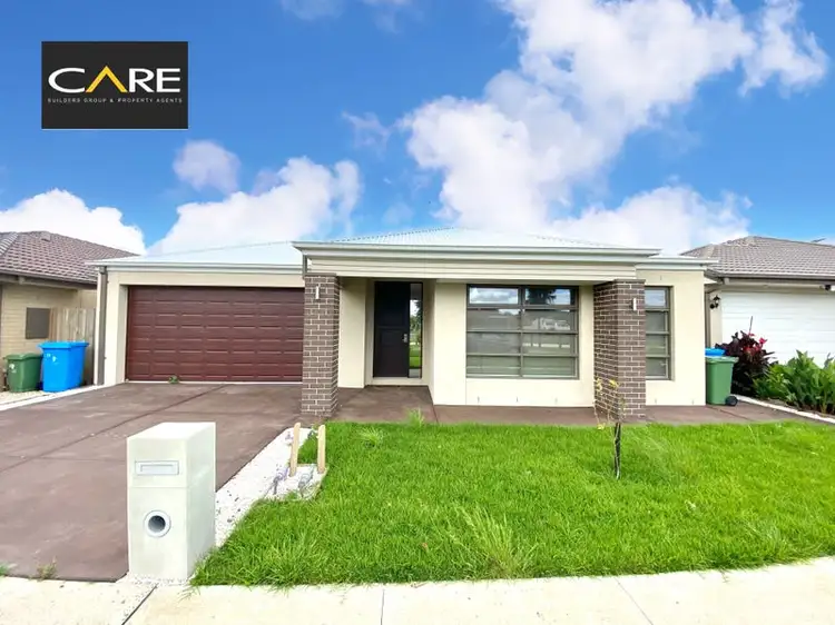 10 Leafy Circuit, Cranbourne East VIC 3977