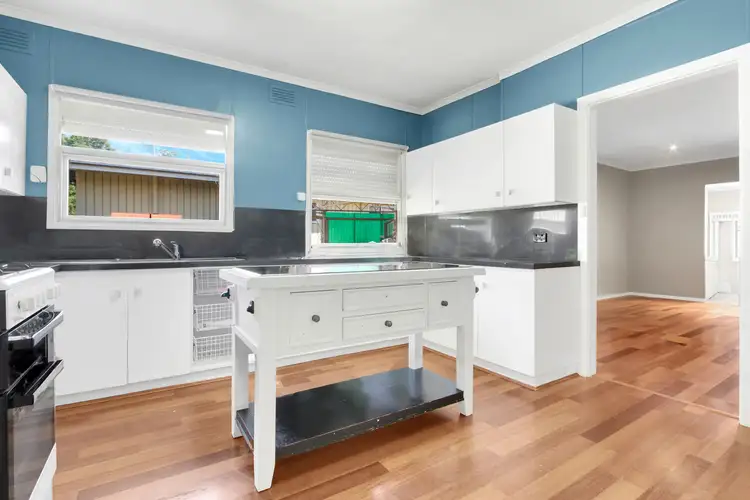 318 Macauley Street, Hay NSW 2711