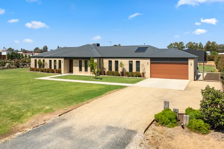 12 Kookaburra Way