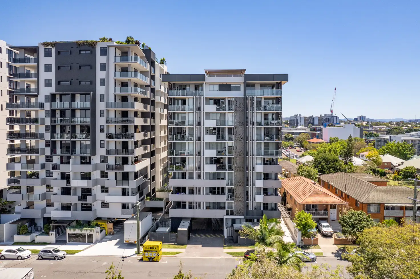 Main view of Homely apartment listing, 2/17 Carl Street, Woolloongabba QLD 4102