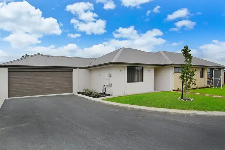 Second view of Homely house listing, 6 Kiev Place, Dayton WA 6055