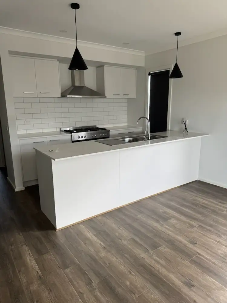 Second view of Homely house listing, 72 Grappenhall Avenue, Strathtulloh VIC 3338