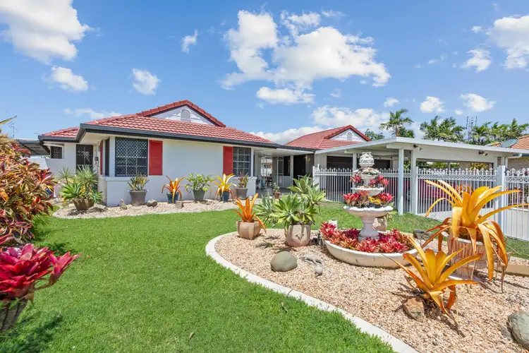 8 Winifred Court, Ooralea QLD 4740