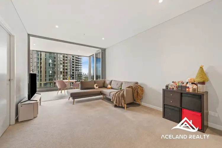 2013/18 Footbridge Boulevard, Wentworth Point NSW 2127