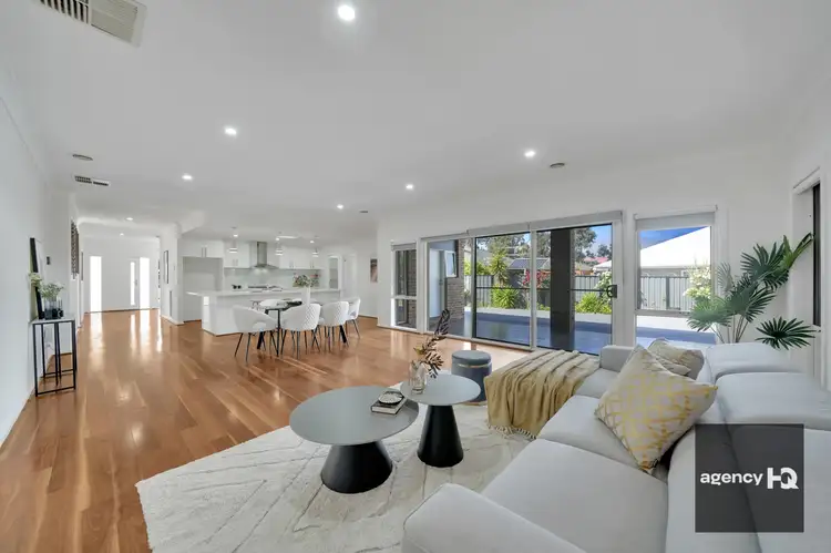 10 Colchester Vista, Derrimut VIC 3026