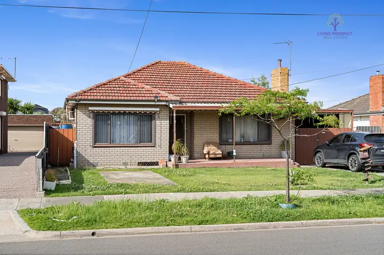129 Victory Road, Airport West VIC 3042