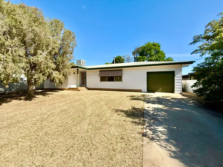 454 Church Street, Hay NSW 2711