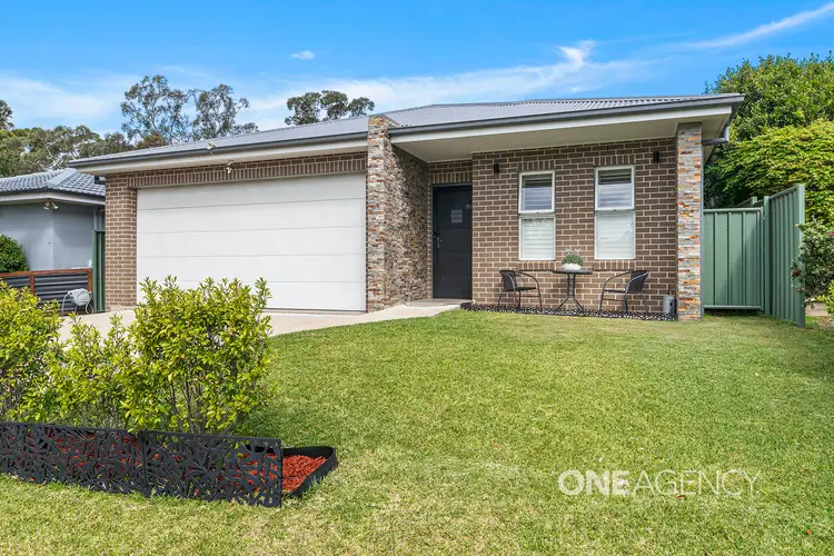 4a Yeovil Drive, Bomaderry NSW 2541
