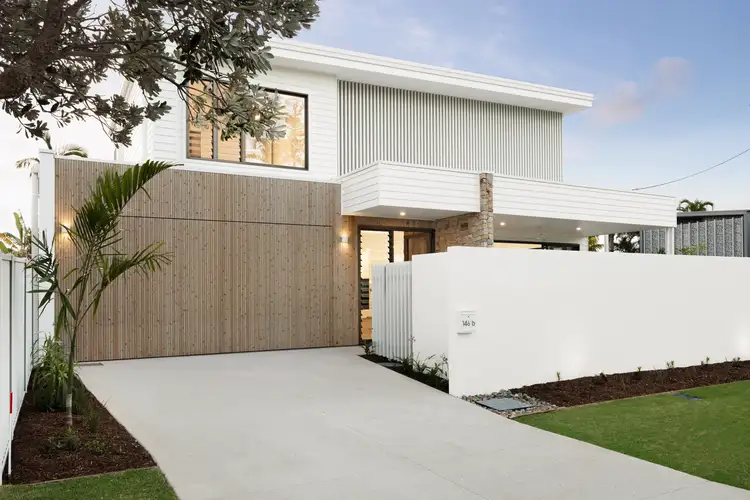 2/146 Oceanic Drive, Warana QLD 4575