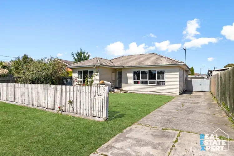 8 Willow Court, Narre Warren VIC 3805
