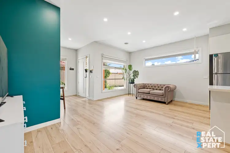Second view of Homely unit listing, 2/50 Ivan Crescent, Hampton Park VIC 3976