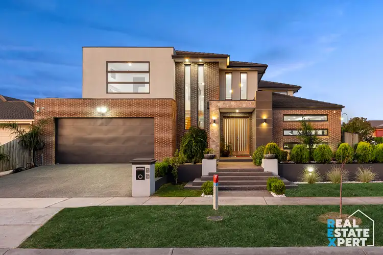 15 Aylesbury Court, Hampton Park VIC 3976